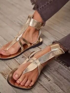 New! Free People Vacation Day Metallic Gold Leather Ankle-Strap Sandals Size 10